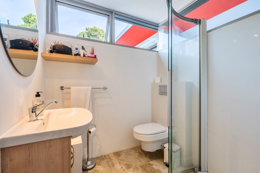 7 Bedroom Property for Sale in Valley Area Western Cape